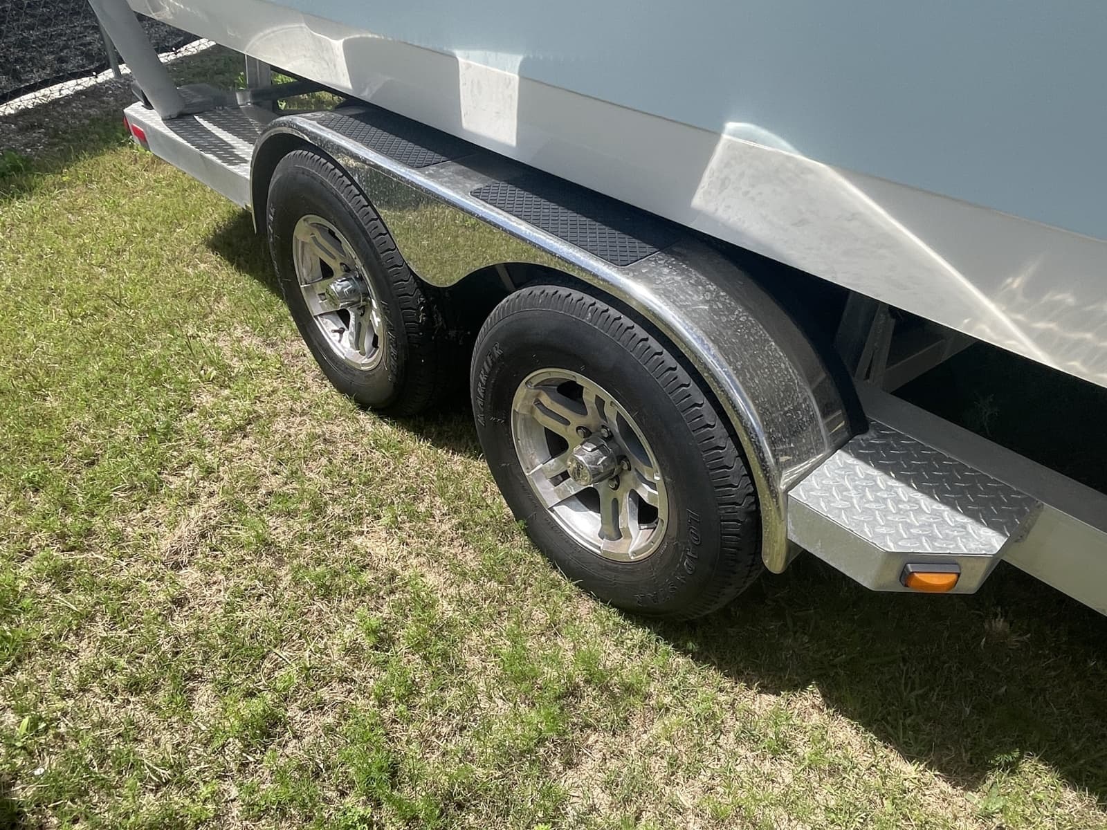 2022 Ranger 2510 Bay