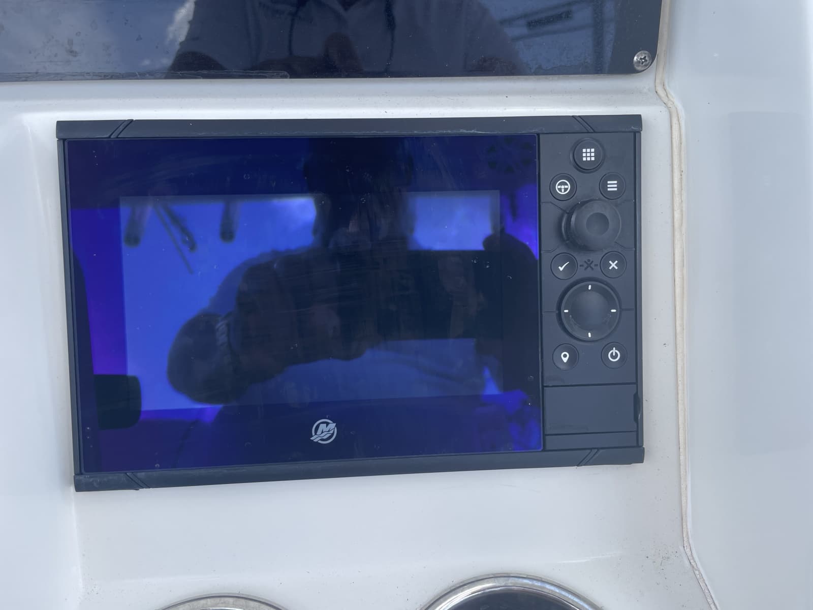 2022 Ranger 2510 Bay