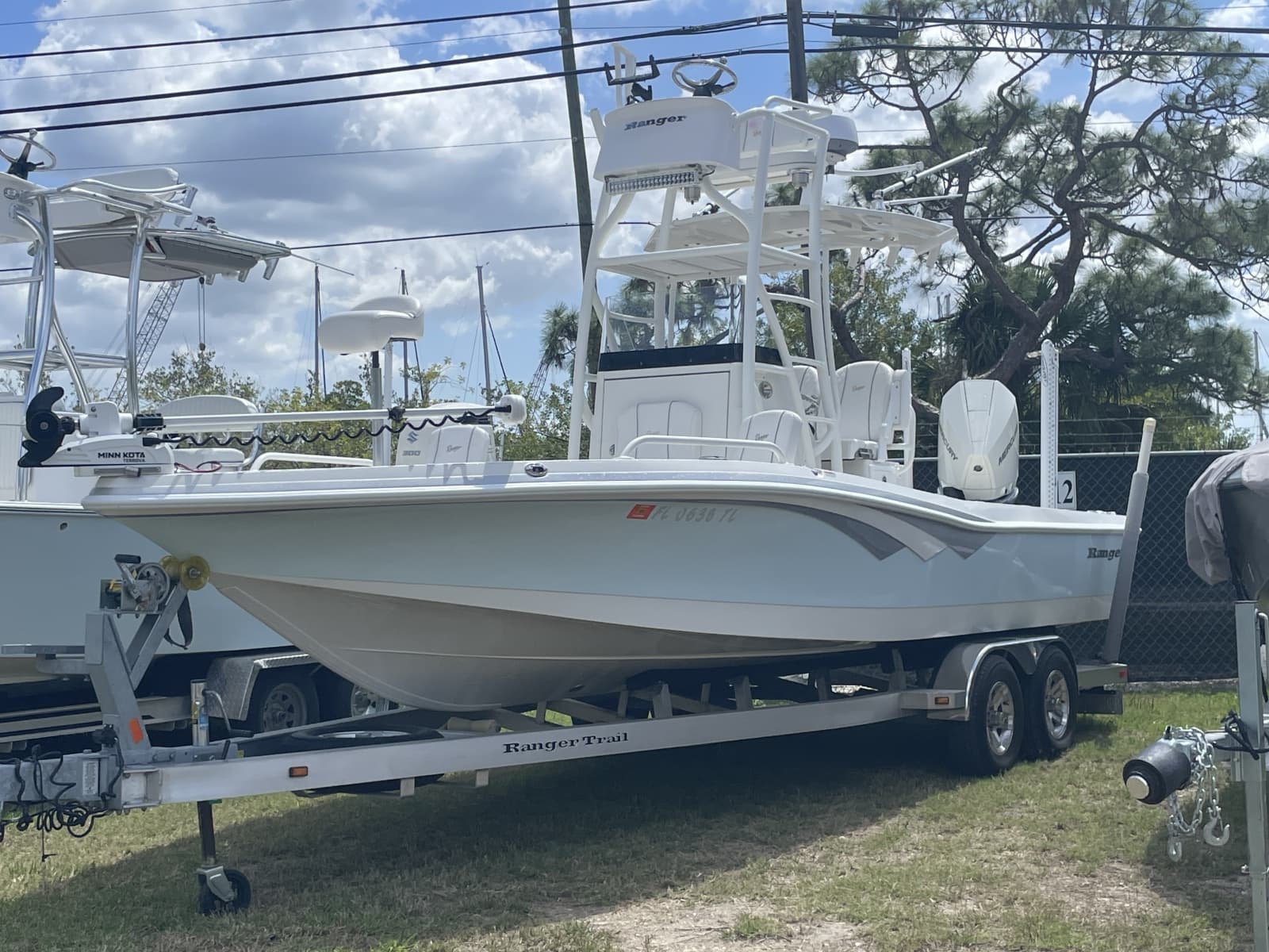 2022 Ranger 2510 Bay