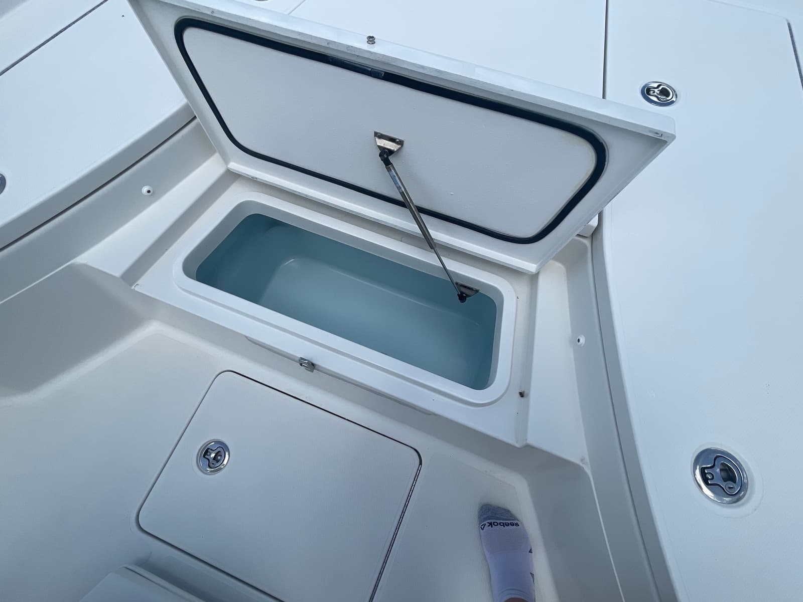 2022 Ranger 2510 Bay