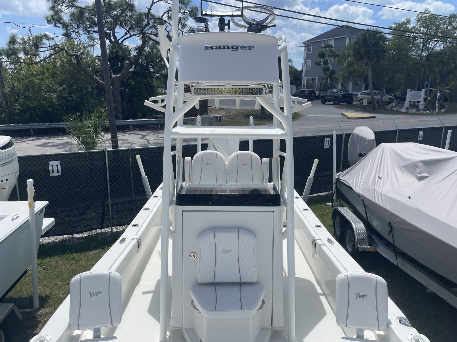 2022 Ranger 2510 Bay