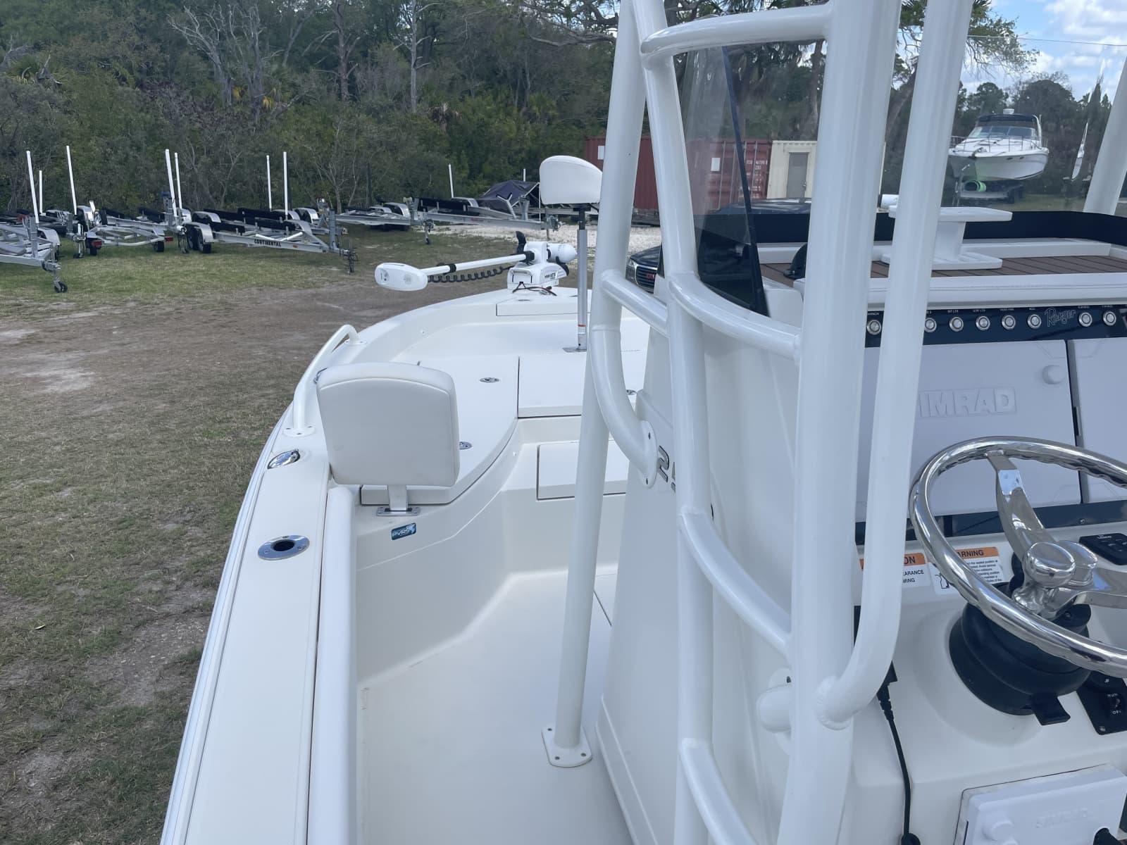 2022 Ranger 2510 Bay