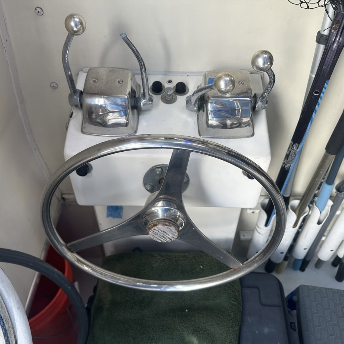 1981 Hatteras 43 Convertible