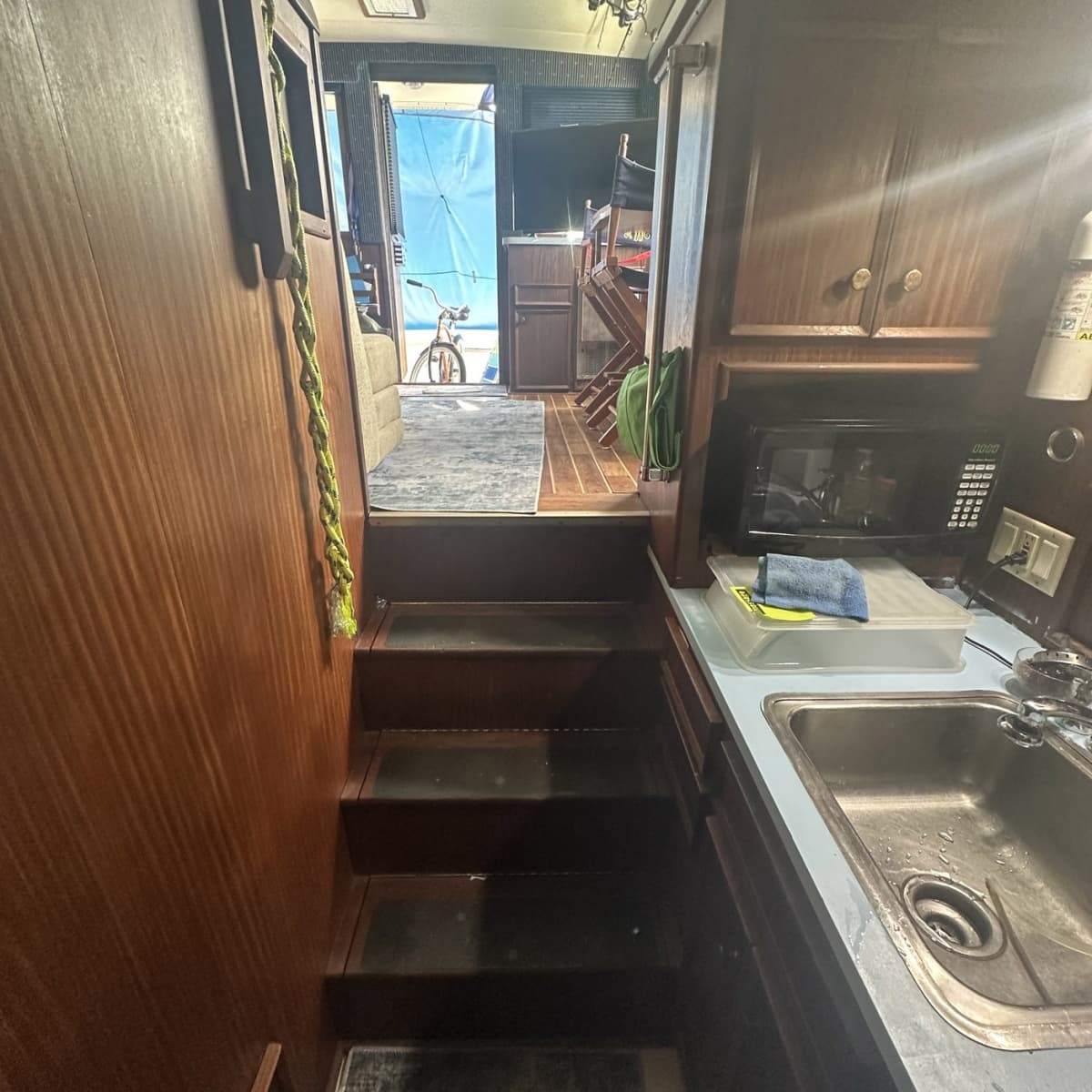 1981 Hatteras 43 Convertible