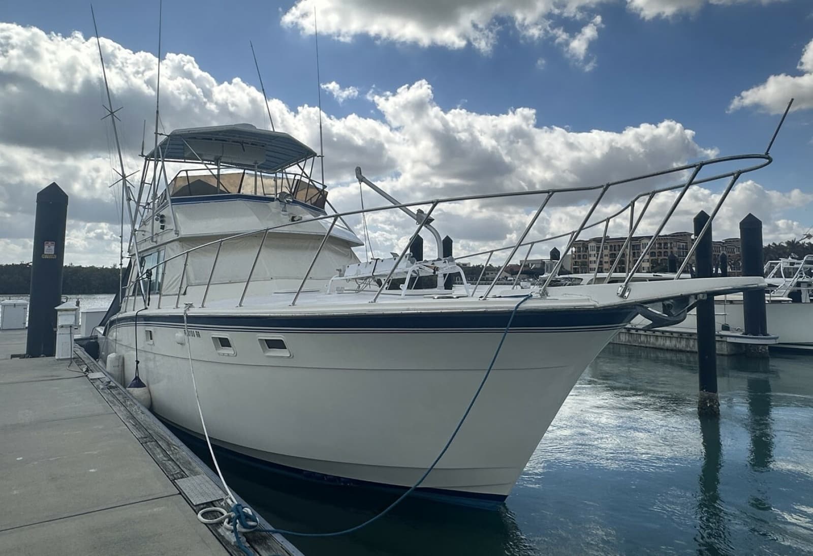 1981 Hatteras 43 Convertible