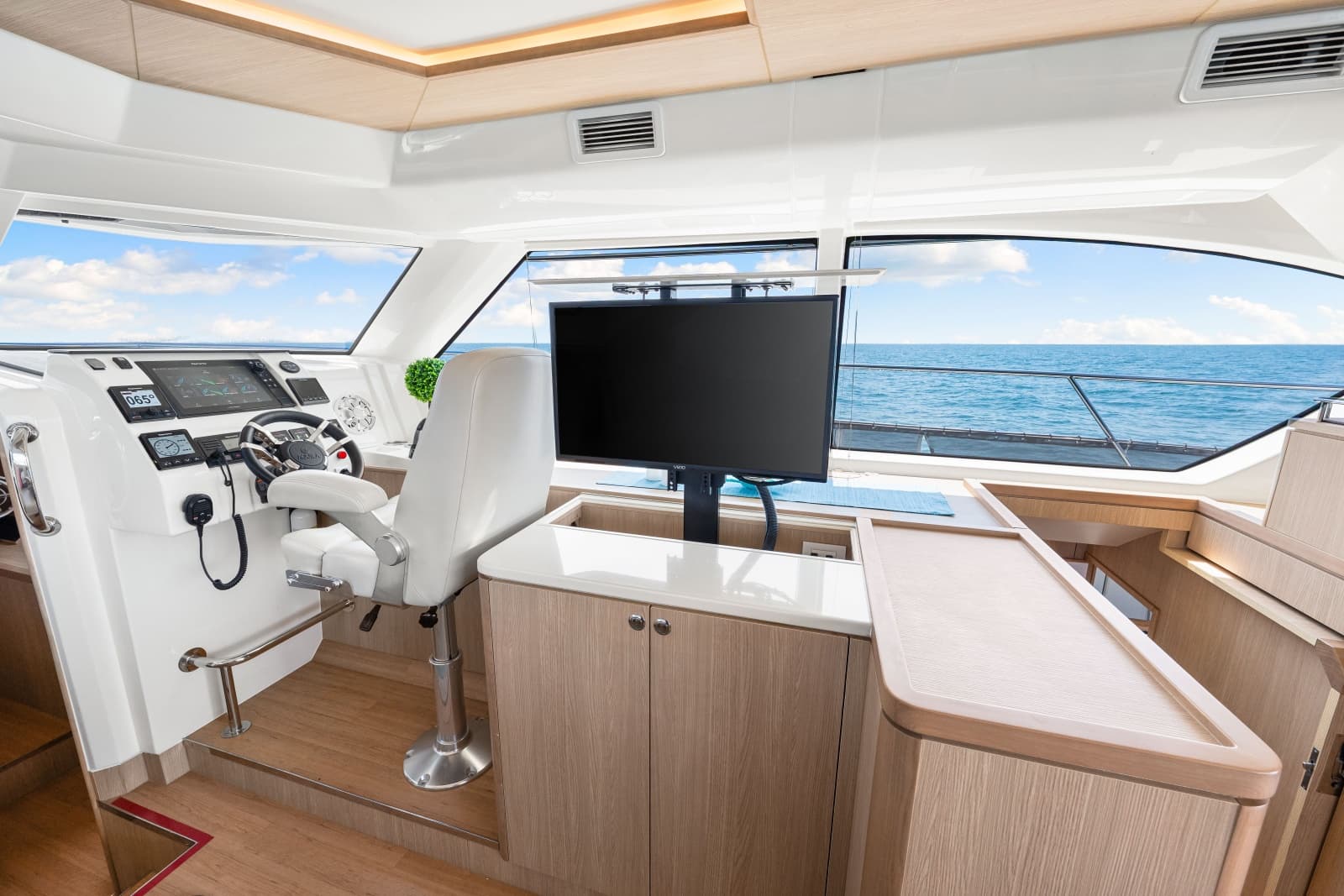 2021 Aquila 44 Yacht - Photo 8