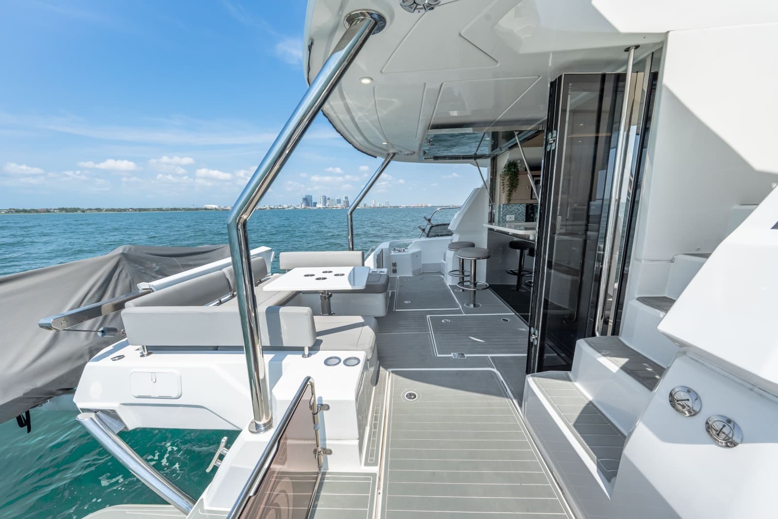 2021 Aquila 44 Yacht - Photo 32