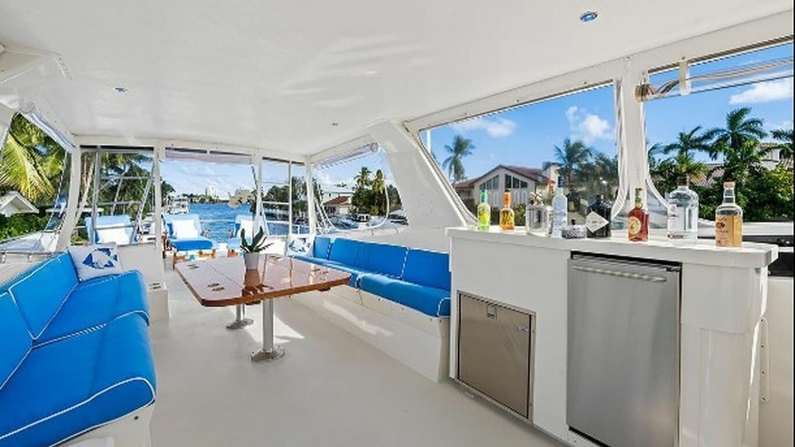 1989 Hatteras Motor Yacht