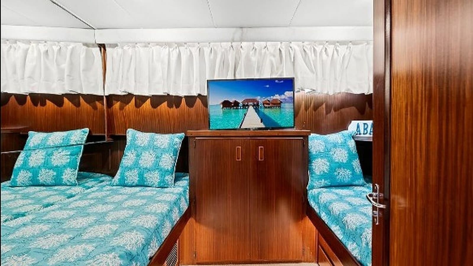 1989 Hatteras Motor Yacht