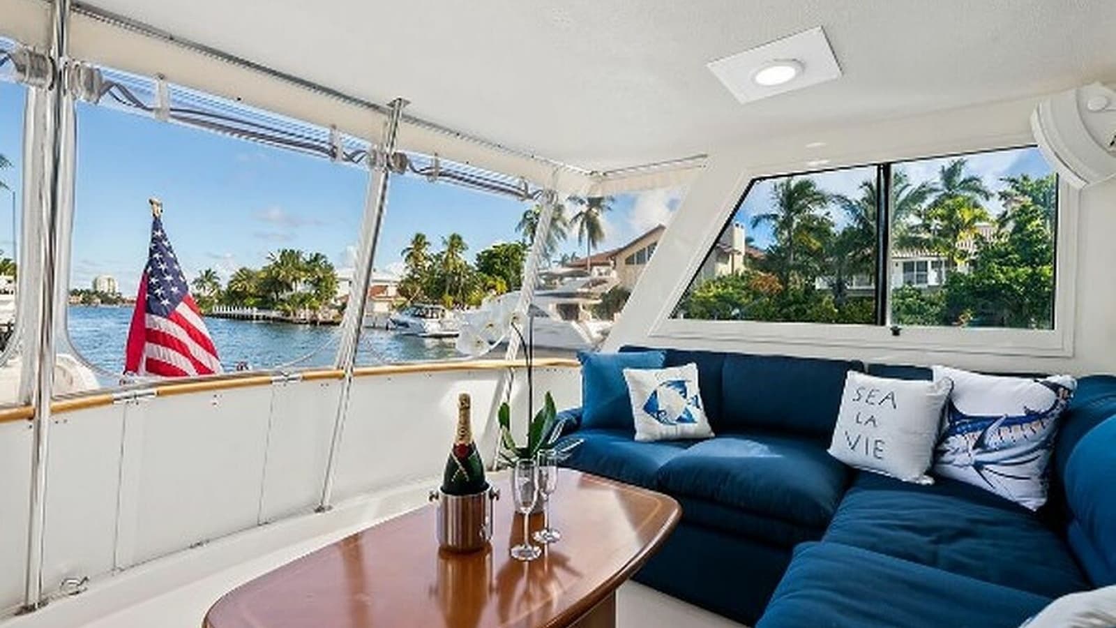 1989 Hatteras Motor Yacht
