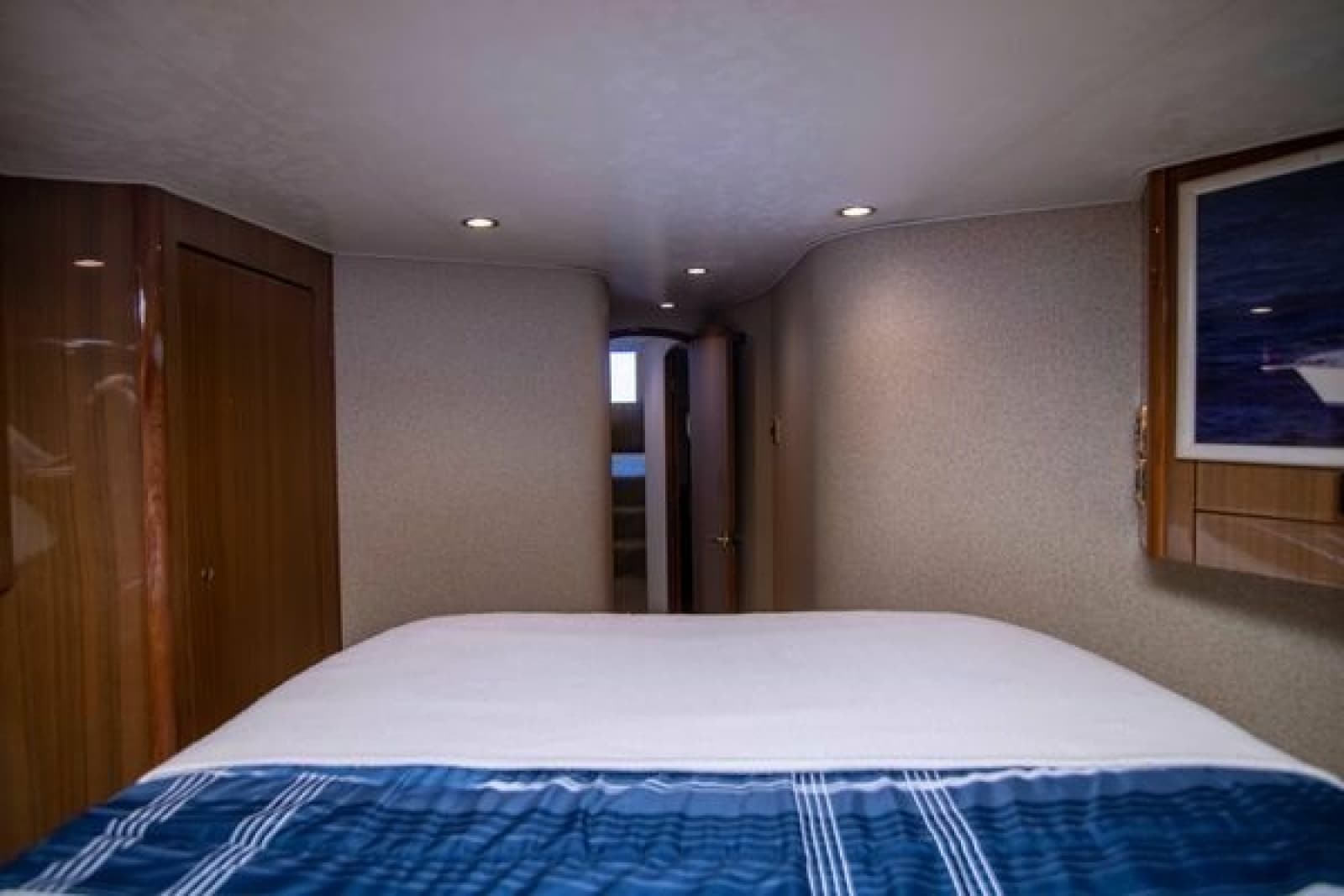 2007 Viking 52 Convertible