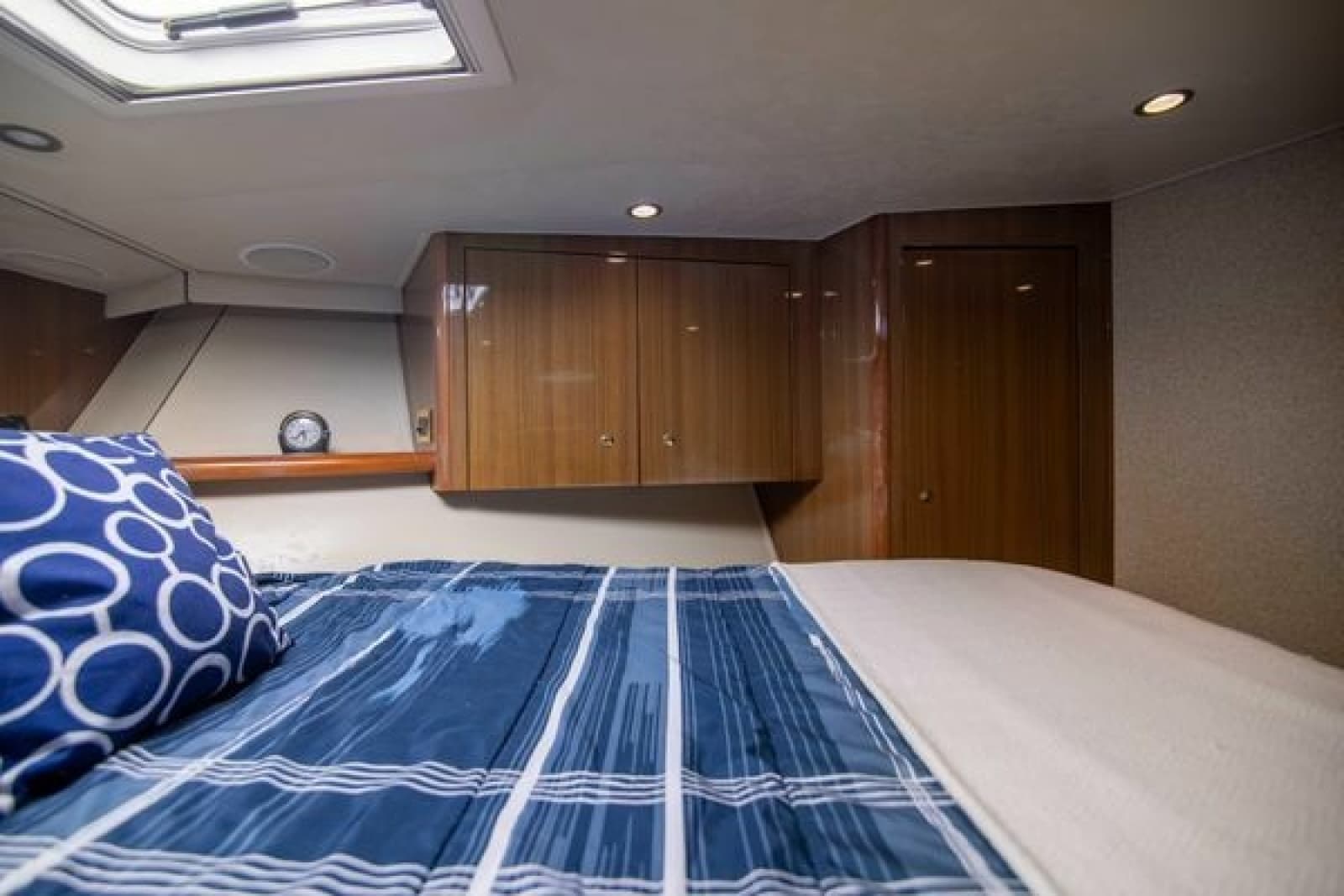 2007 Viking 52 Convertible