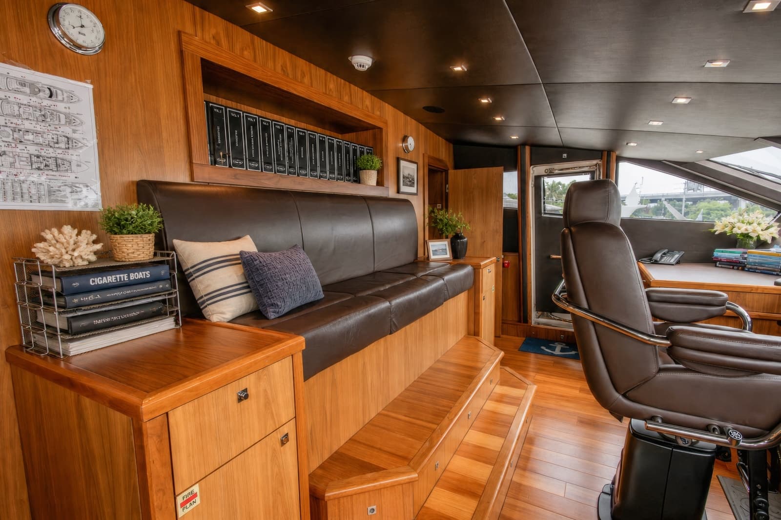 2014 Sunseeker 131 - Photo 24