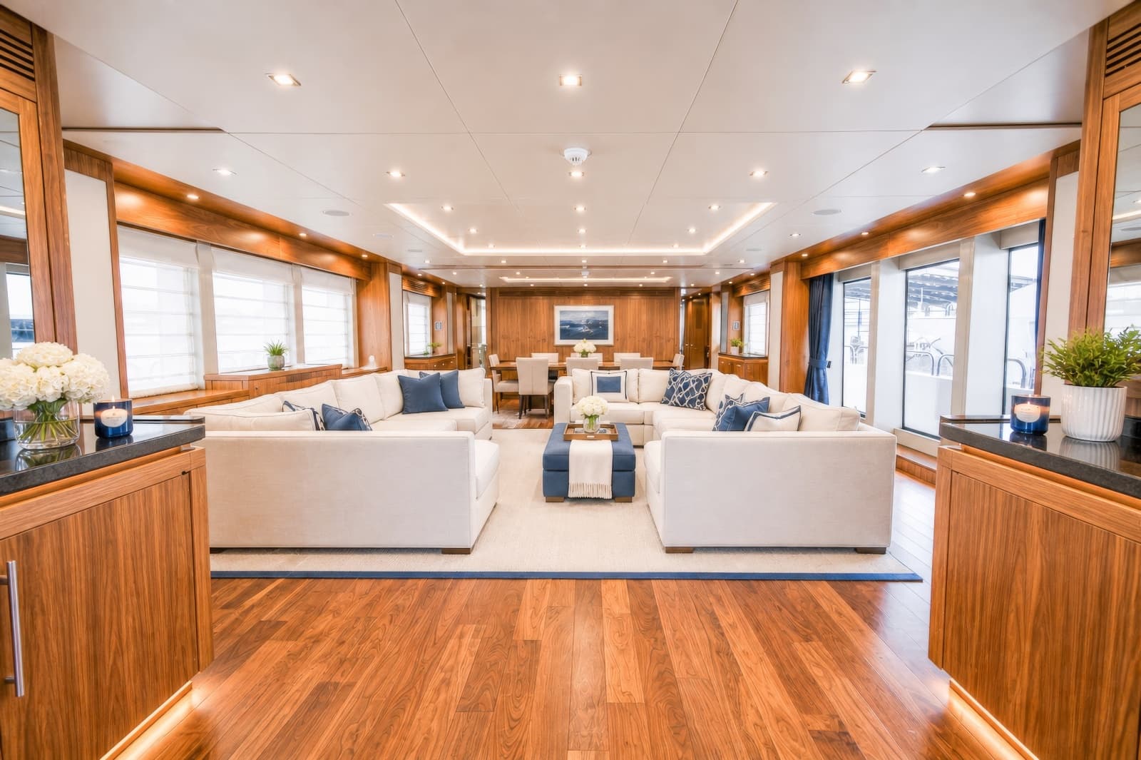 2014 Sunseeker 131 - Photo 4