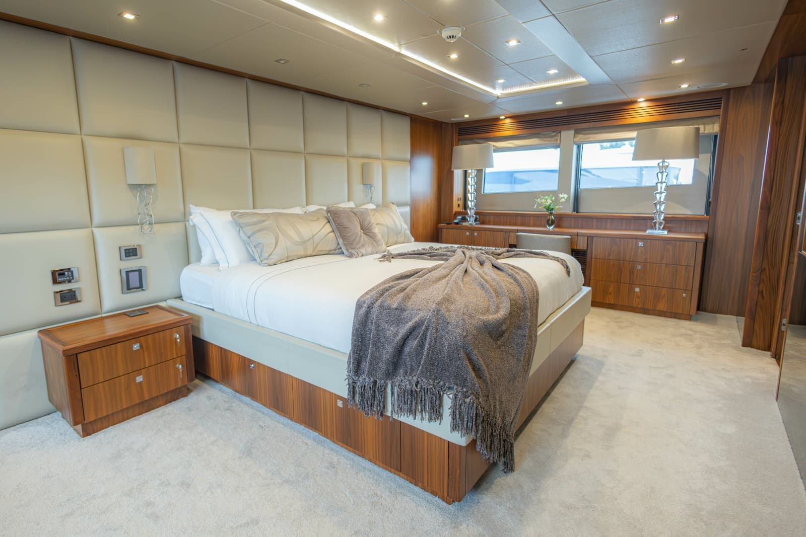 2014 Sunseeker 131 - Photo 50