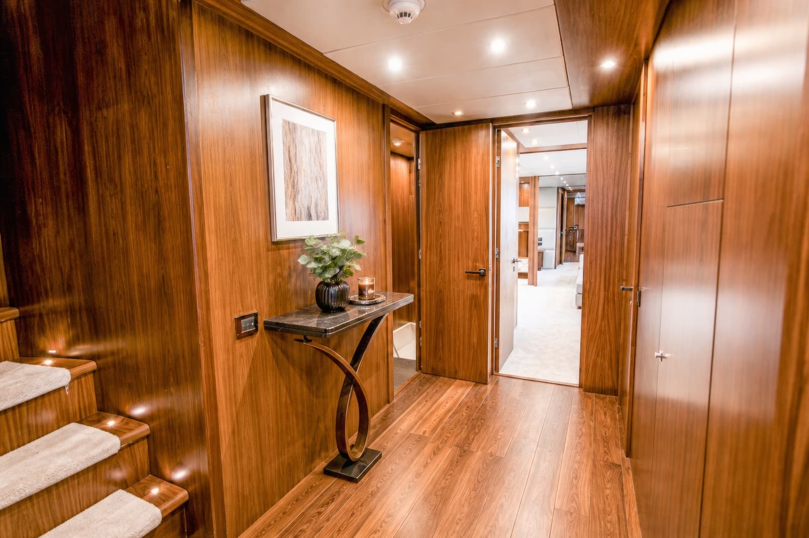 2014 Sunseeker 131 - Photo 20