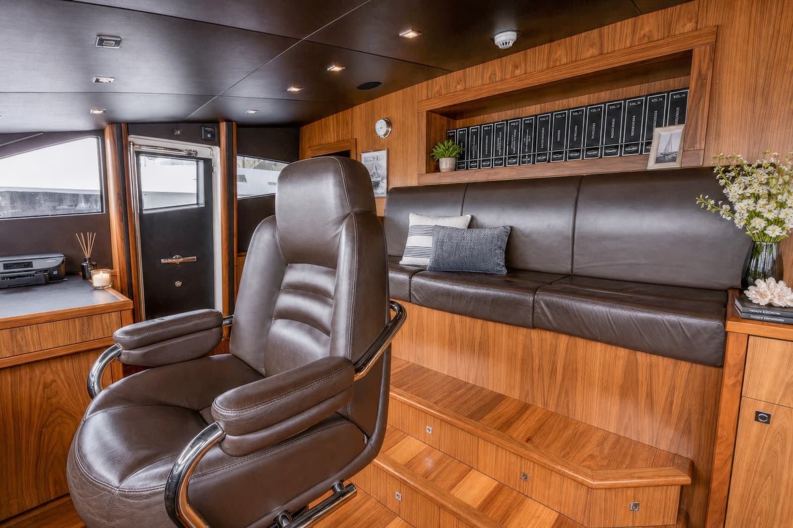 2014 Sunseeker 131 - Photo 23