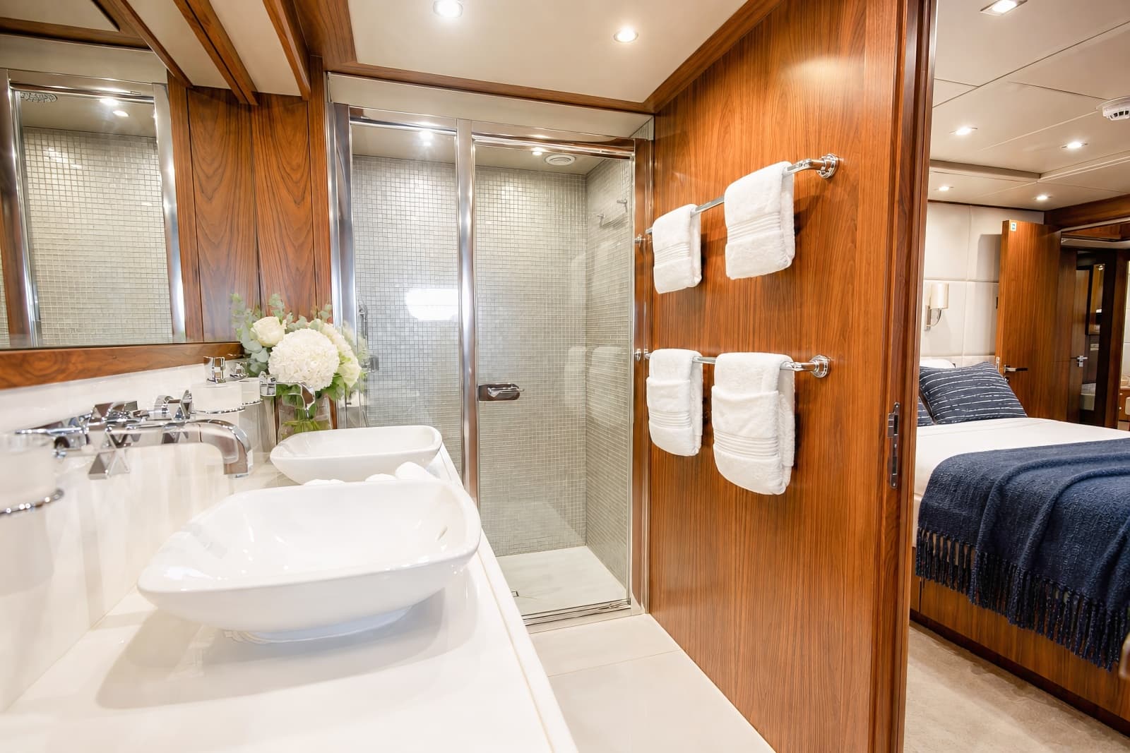 2014 Sunseeker 131 - Photo 36