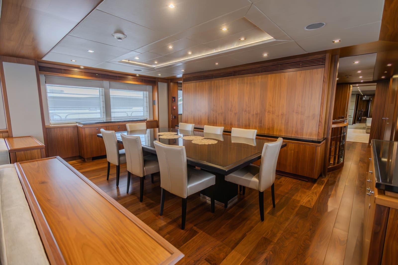 2014 Sunseeker 131 - Photo 56
