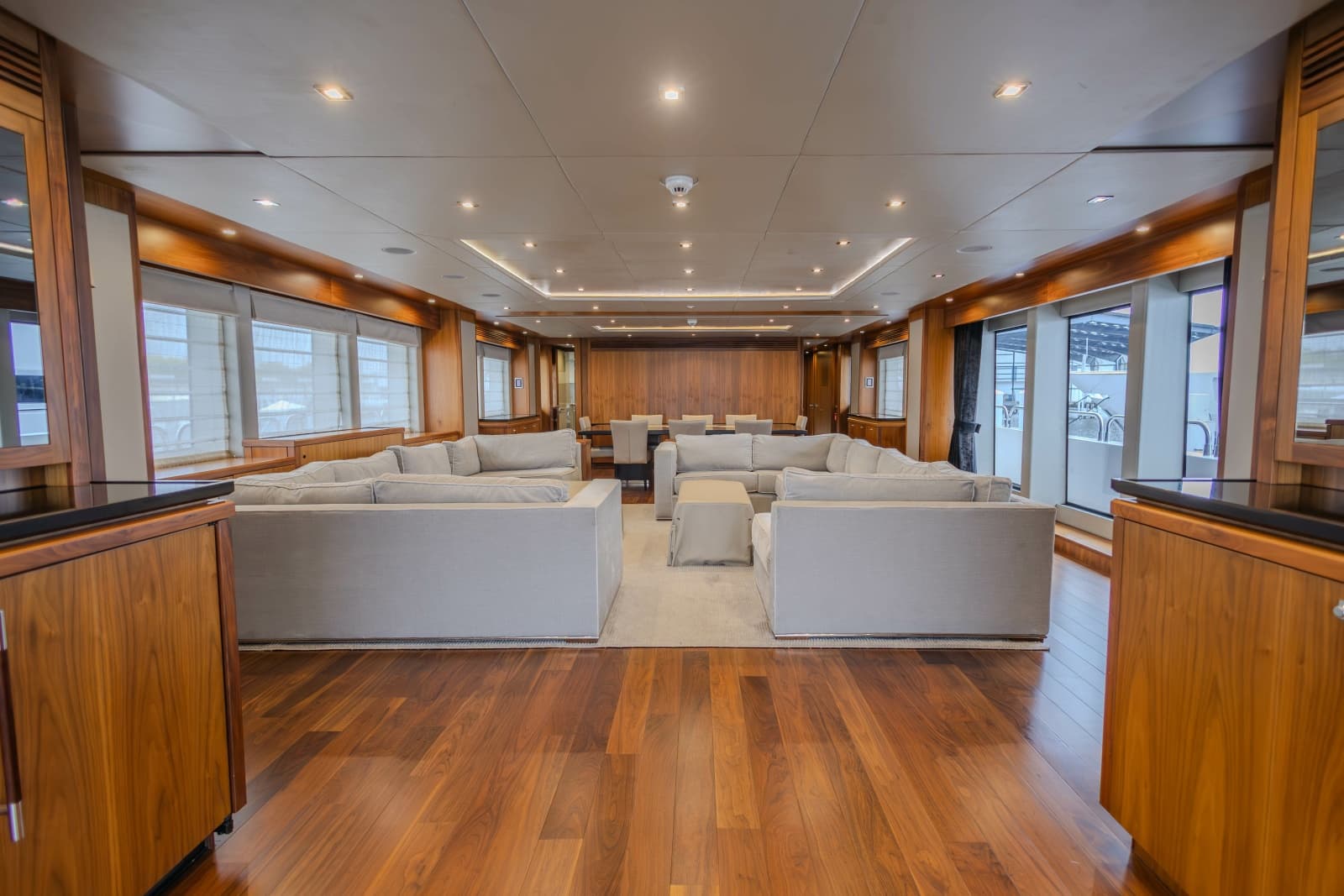 2014 Sunseeker 131 - Photo 54