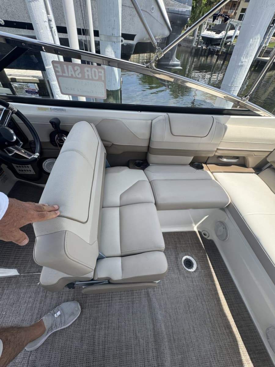 20 Helm Seat Backward