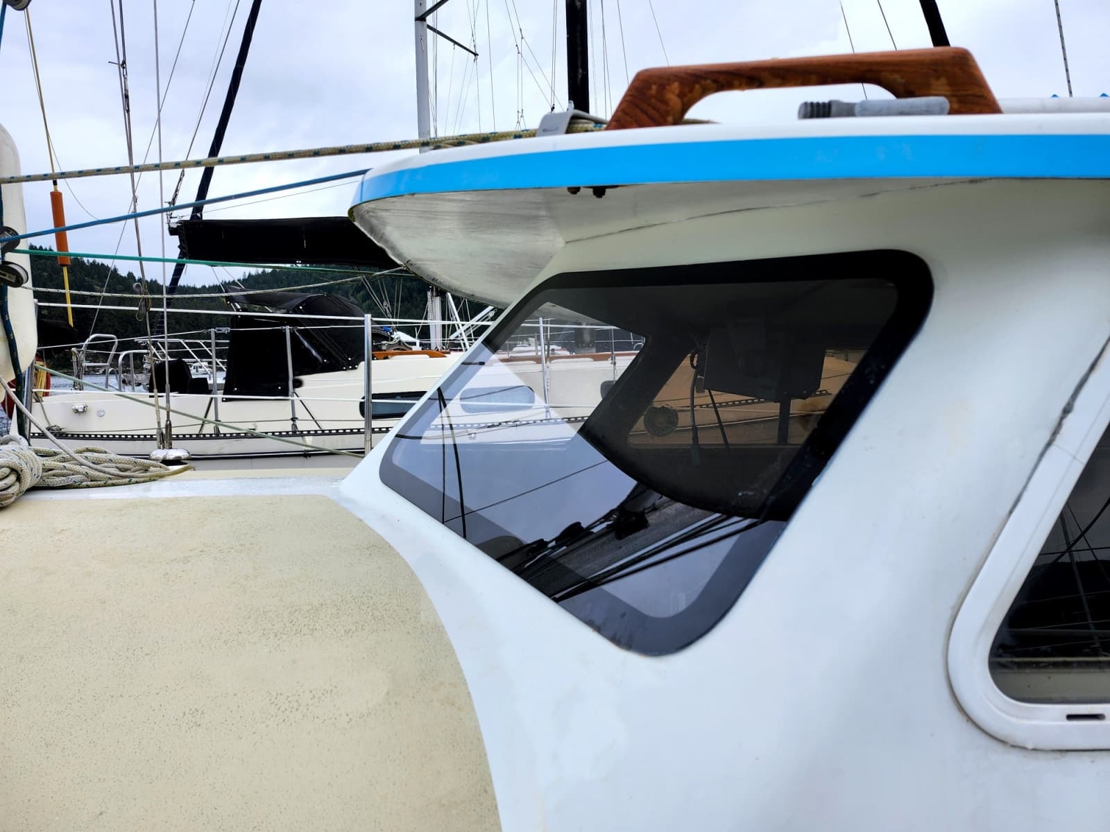 1988 Gulf Pilothouse 32