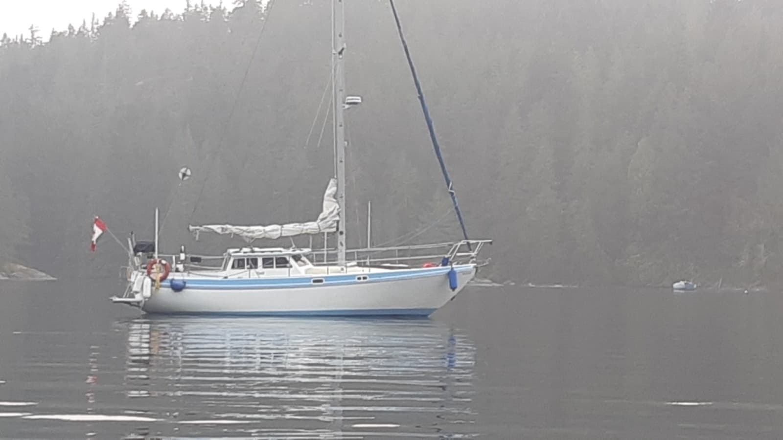 1988 Gulf Pilothouse 32