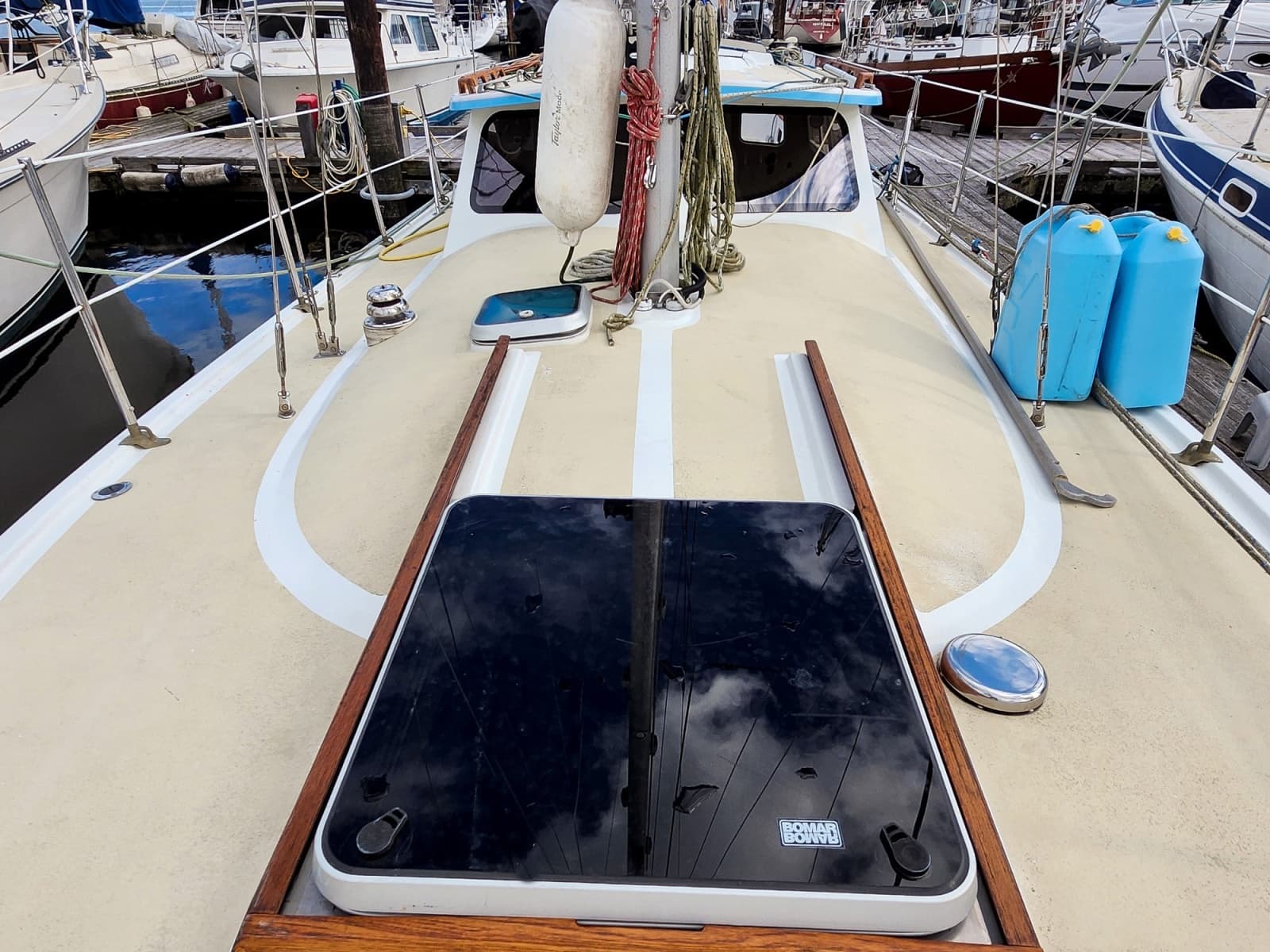 1988 Gulf Pilothouse 32