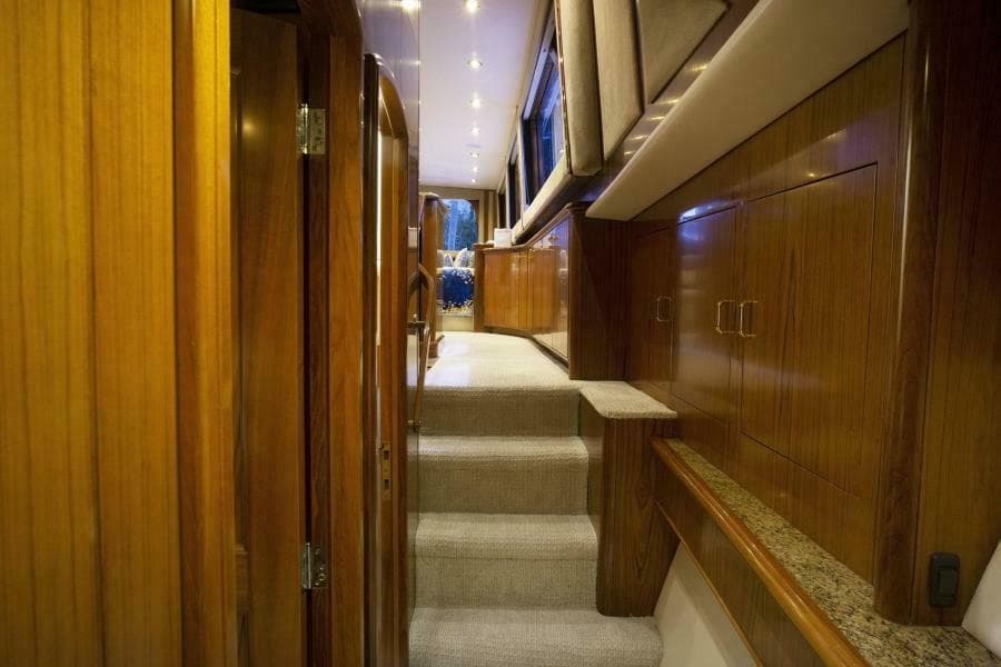 2005 Sea Force IX Enclosed Flybridge - Photo 44