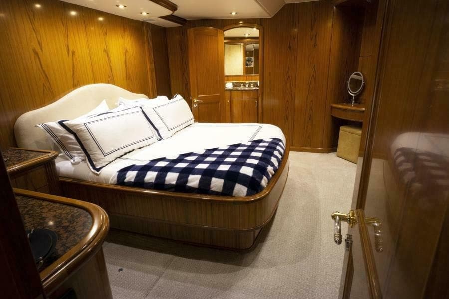 2005 Sea Force IX Enclosed Flybridge - Photo 46