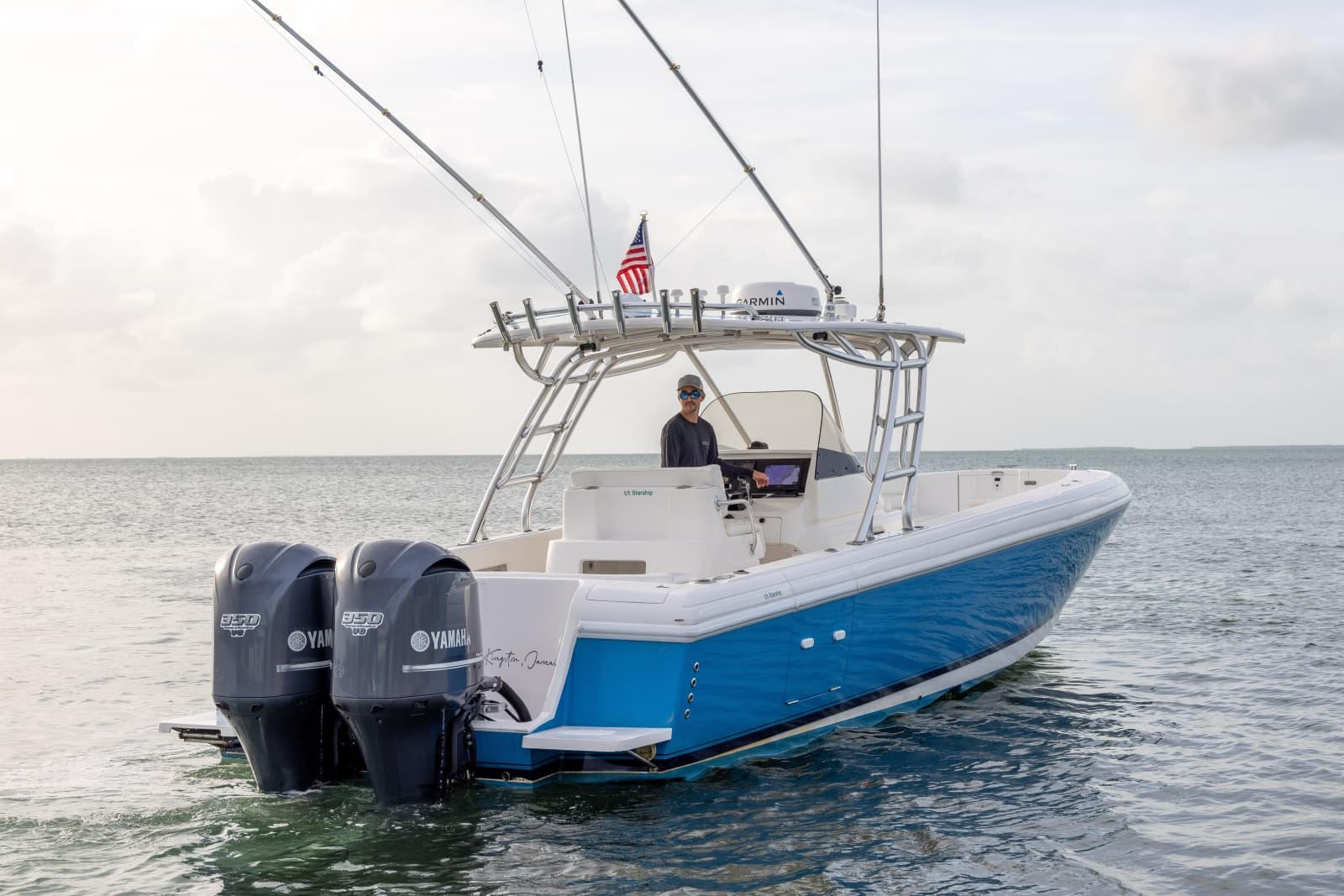 2011 Intrepid 370 Open