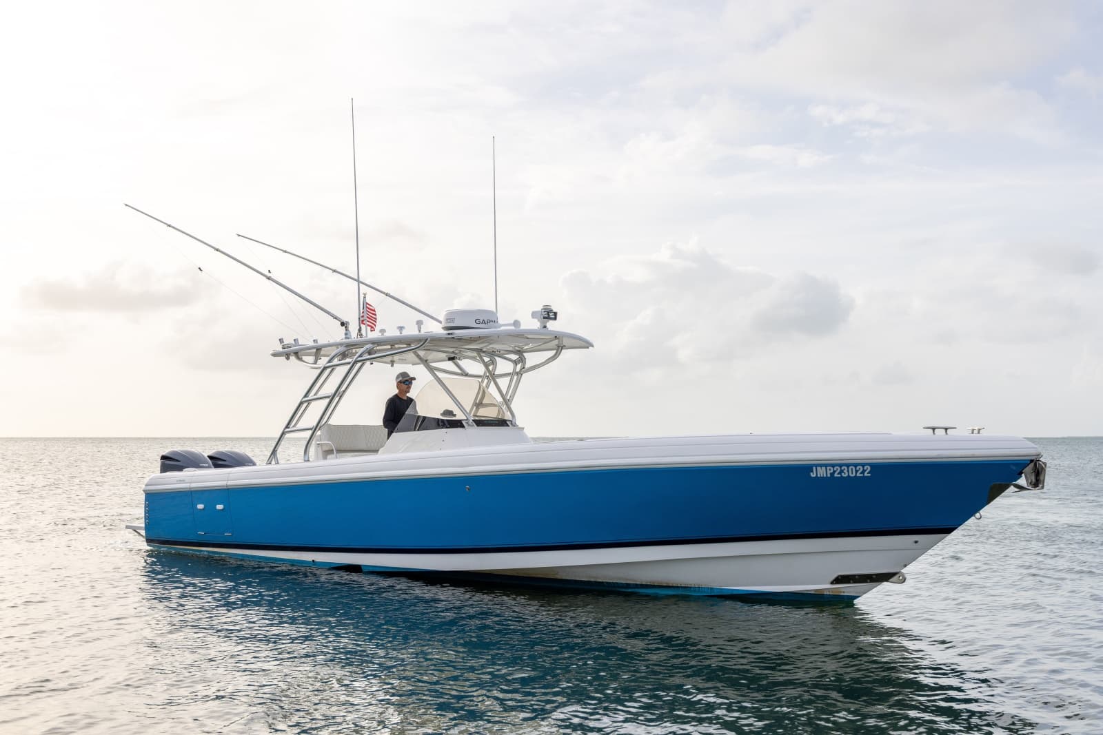 2011 Intrepid 370 Open