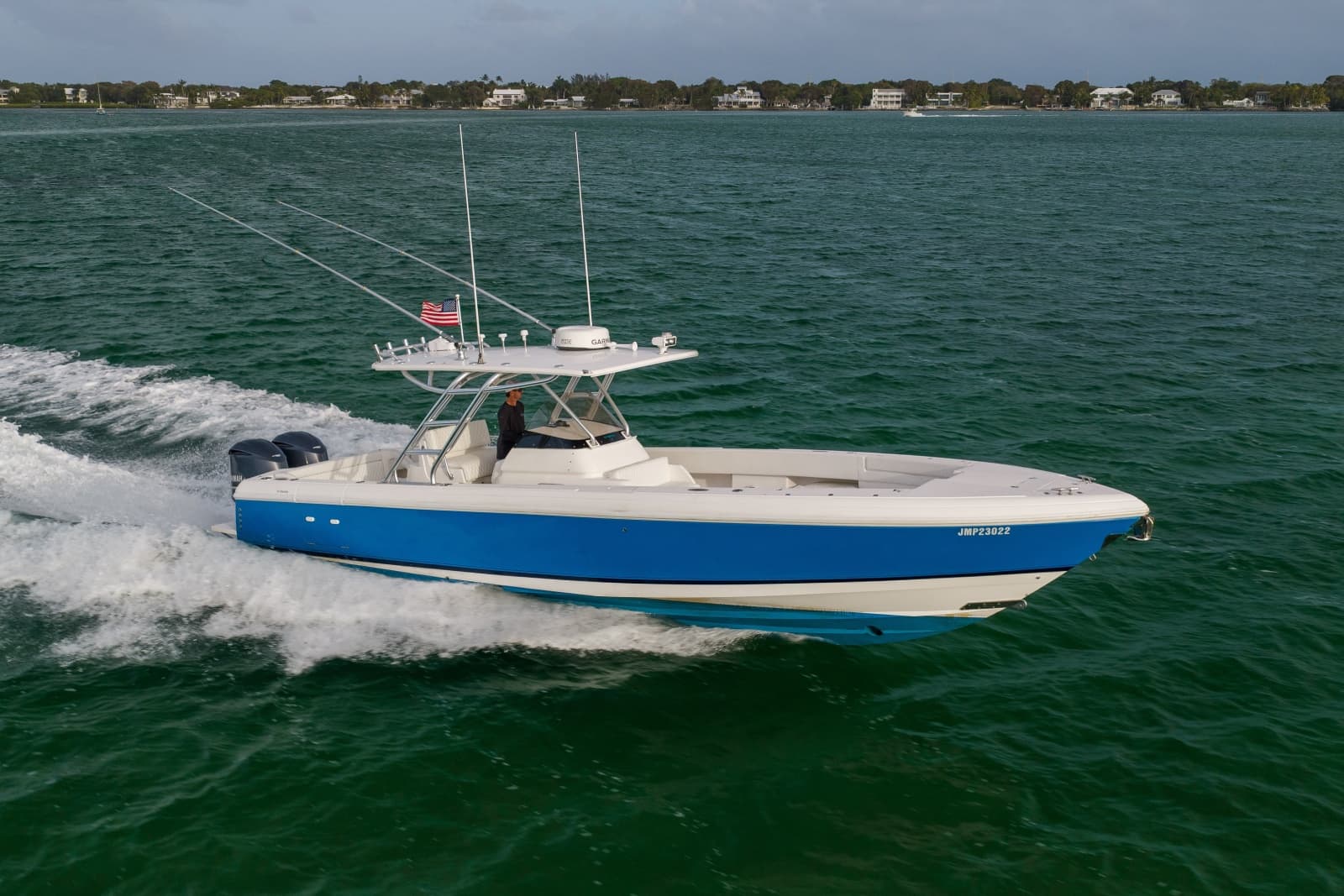 2011 Intrepid 370 Open