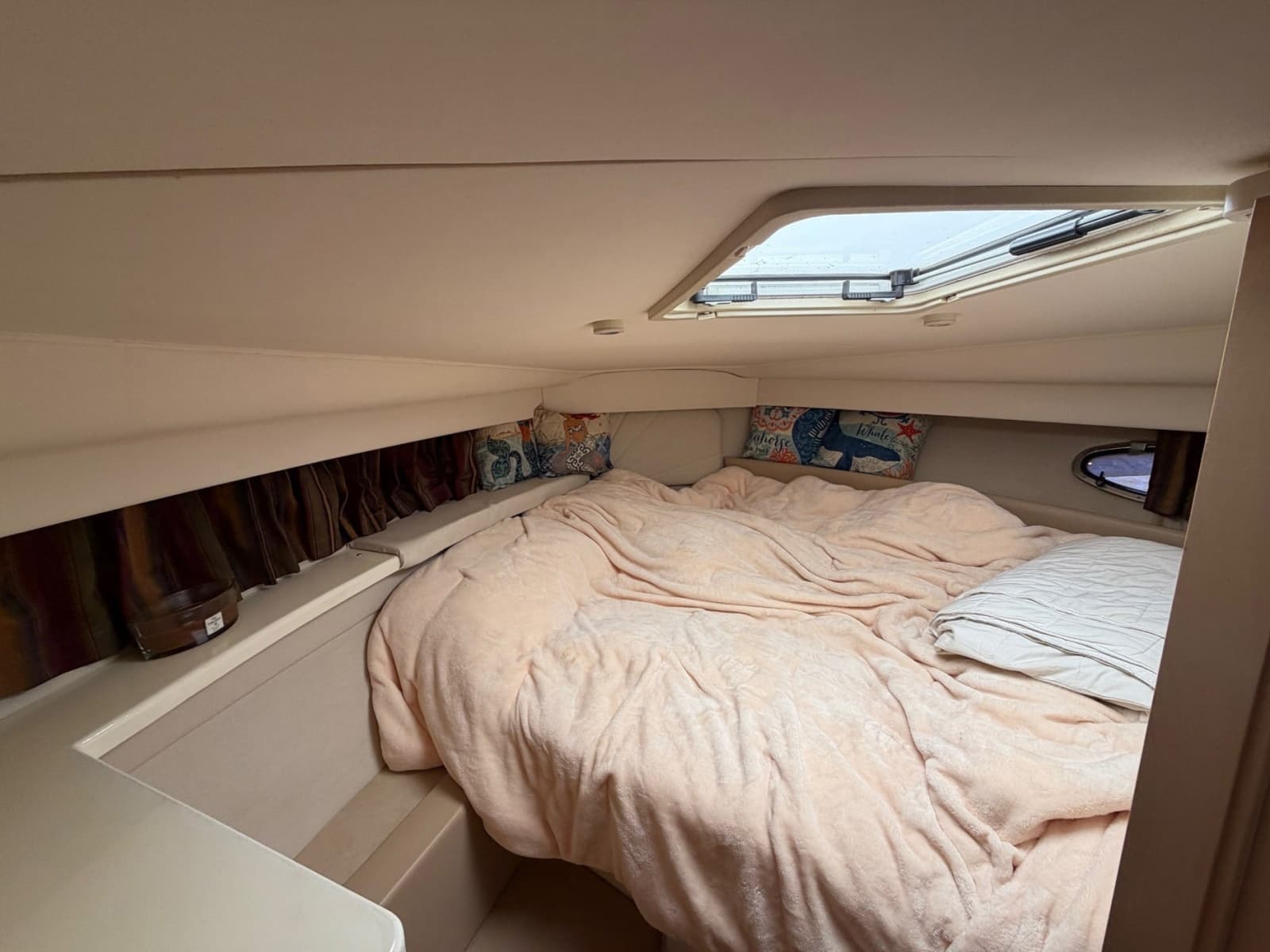 1997 Carver 400 Cockpit MY