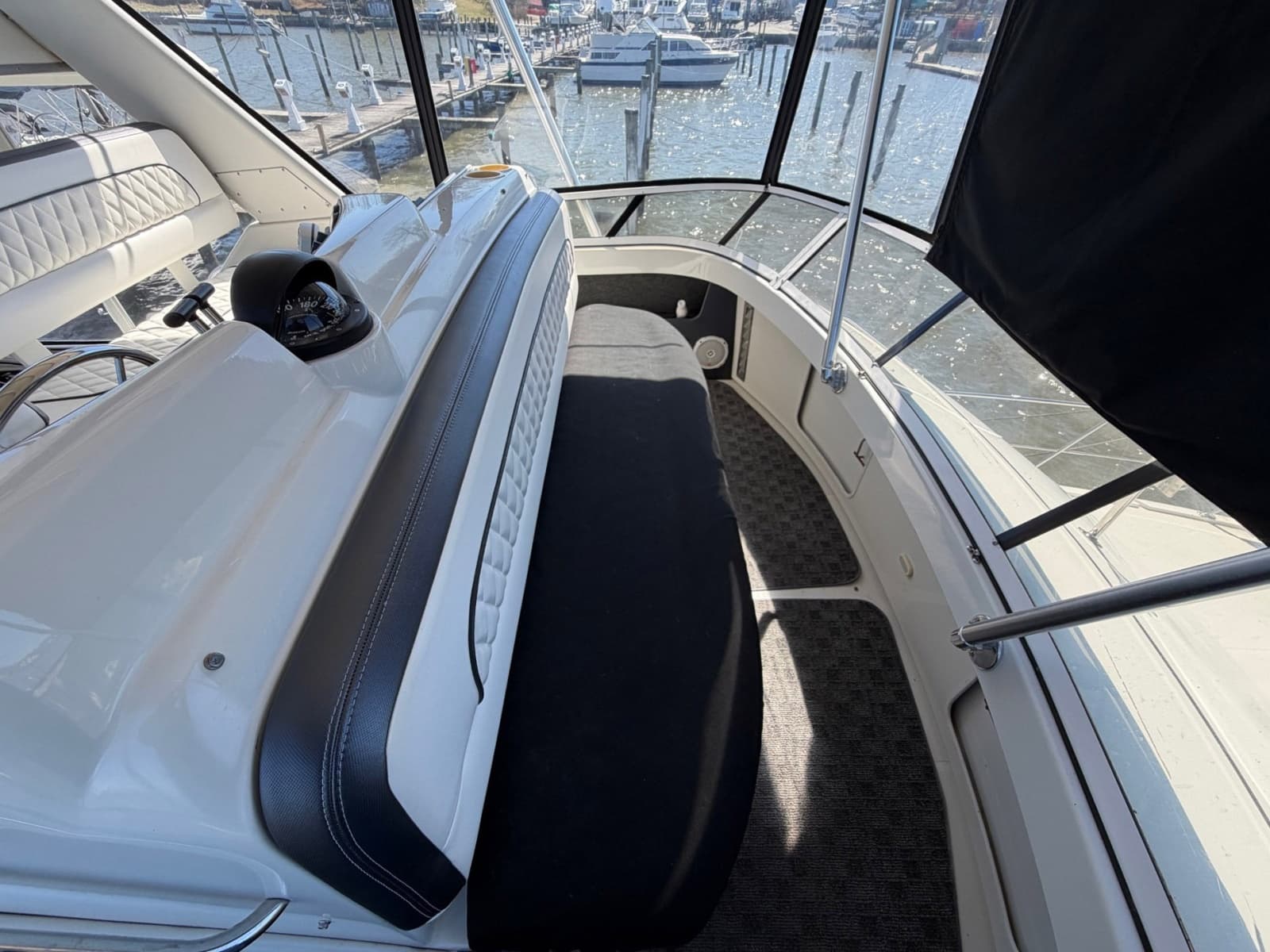 1997 Carver 400 Cockpit MY