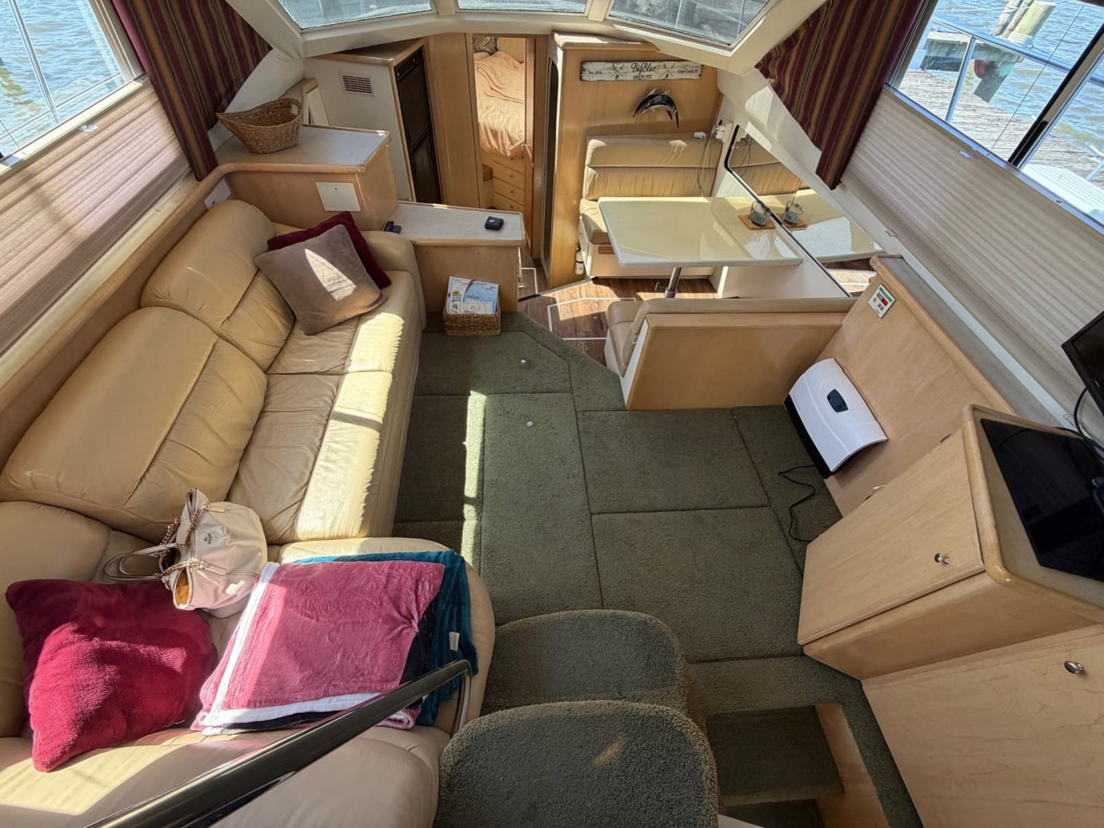 1997 Carver 400 Cockpit MY