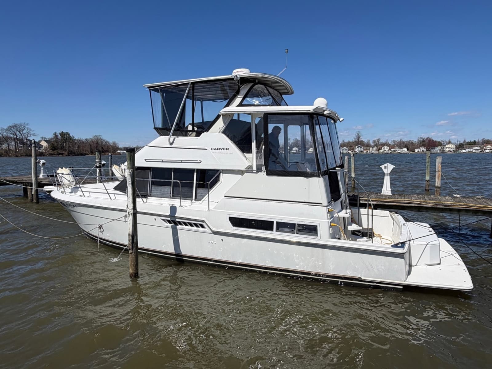 1997 Carver 400 Cockpit MY