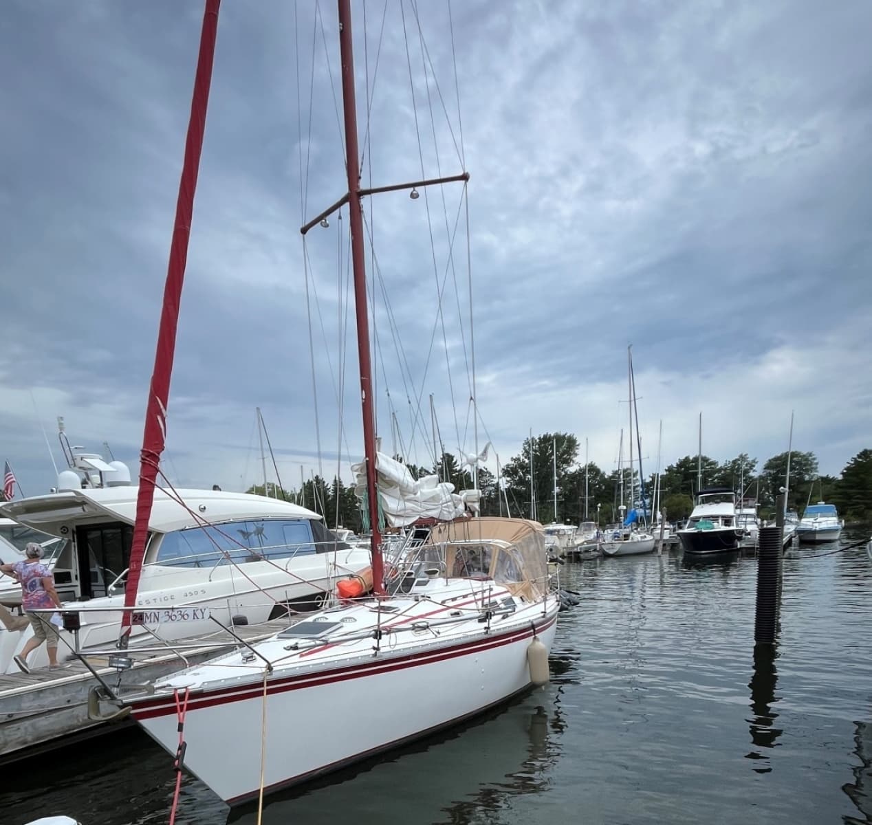 1983 Hunter 34 - Photo 5