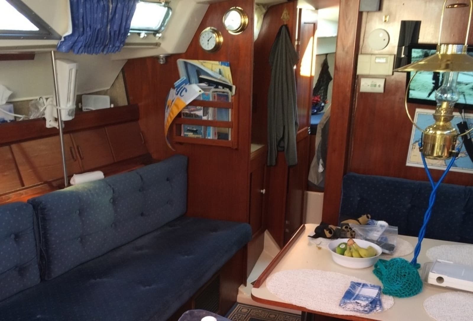 1983 Hunter 34 - Photo 12