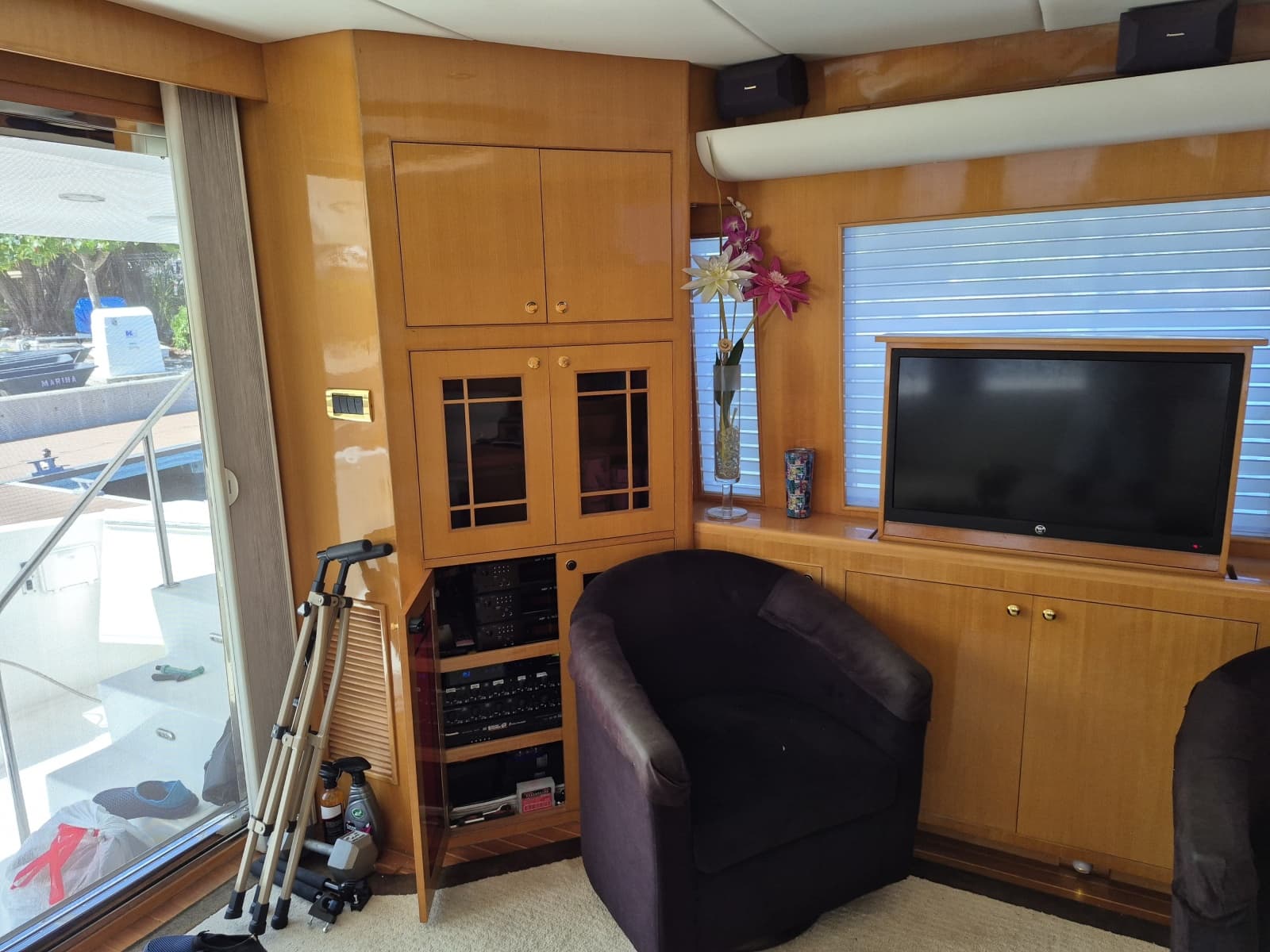 2006 Altima Motor Yacht - Photo 10