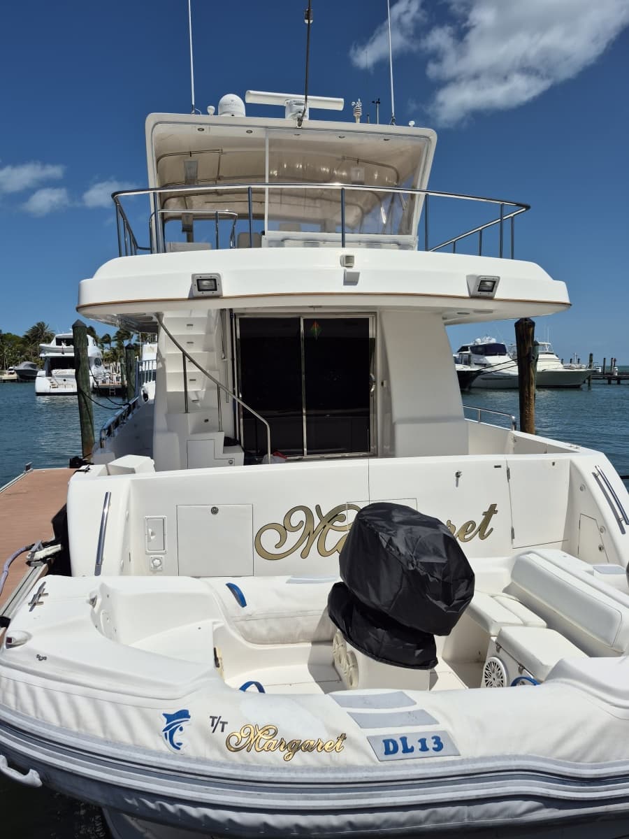 2006 Altima Motor Yacht - Photo 5
