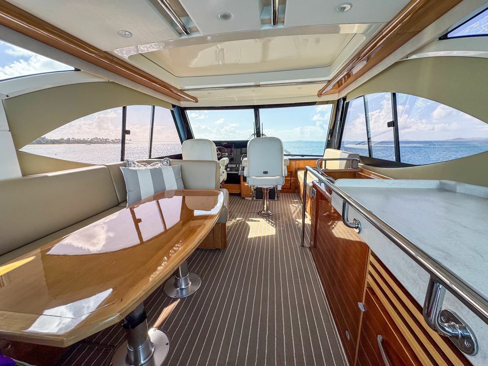 2015 Riviera 53 Enclosed Bridge