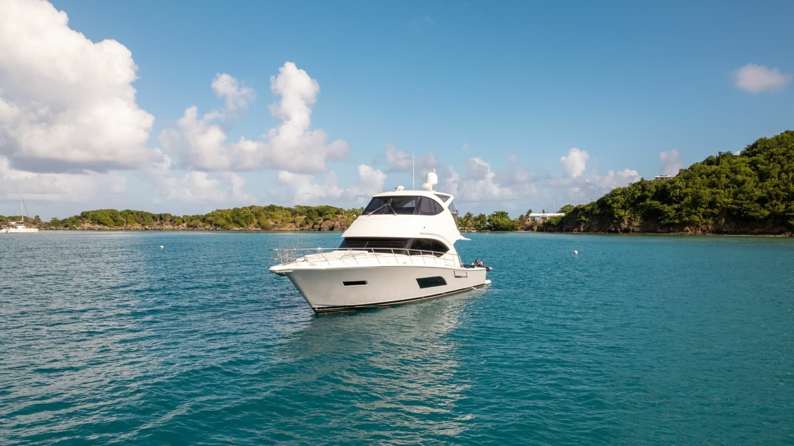 2015 Riviera 53 Enclosed Bridge