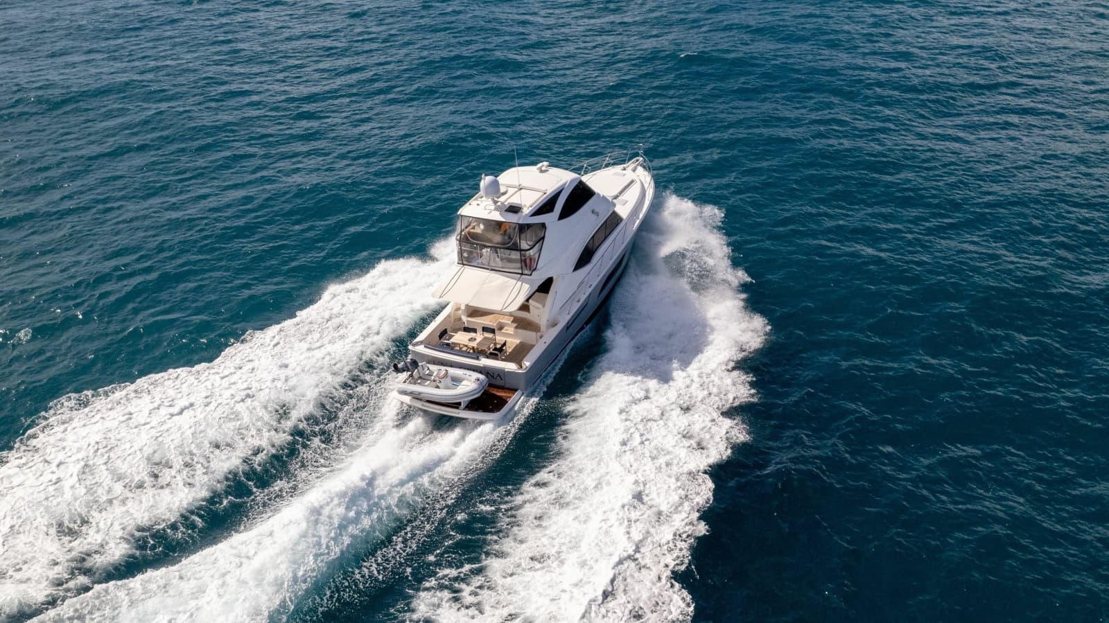 2015 Riviera 53 Enclosed Bridge