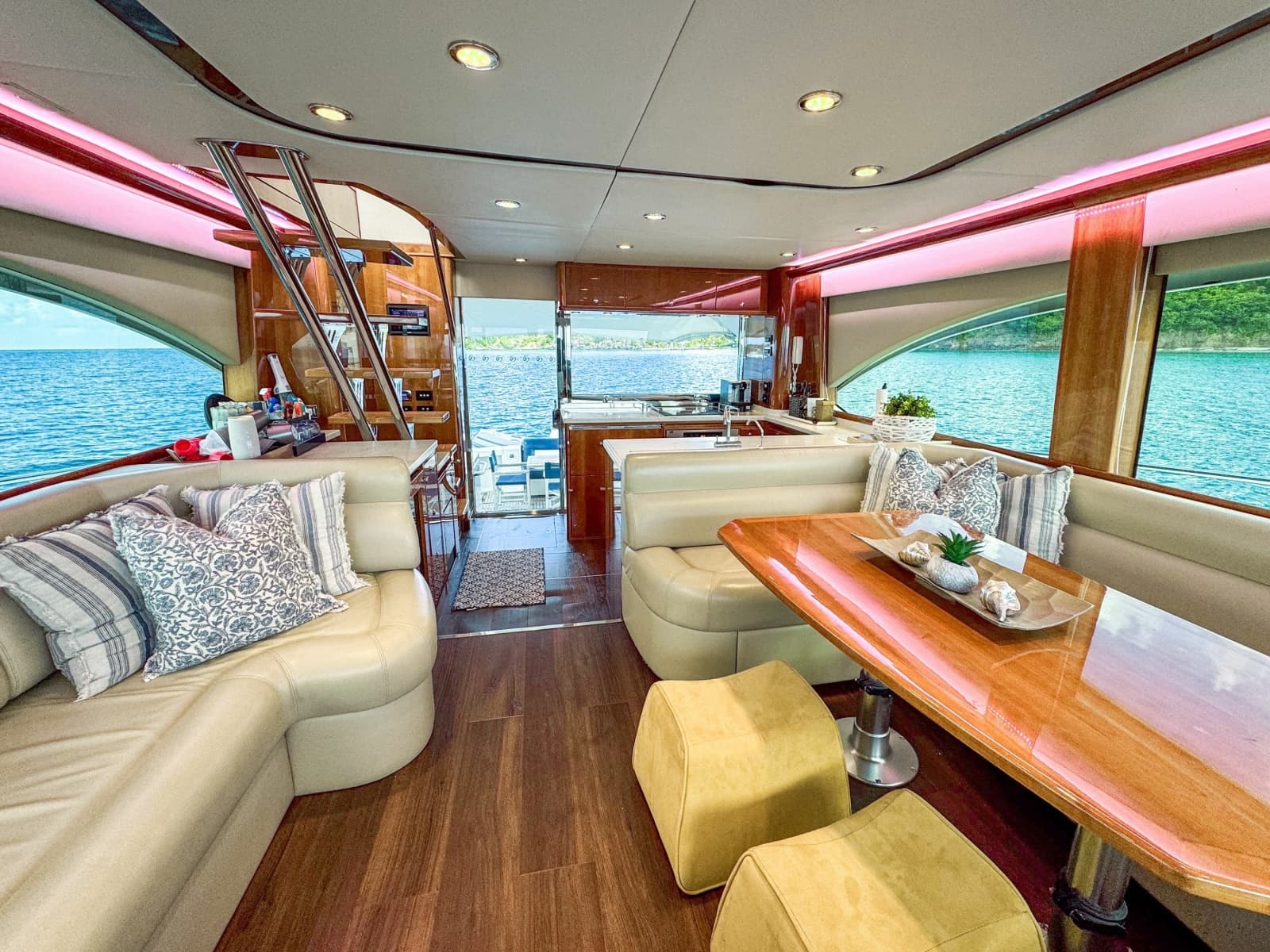 2015 Riviera 53 Enclosed Bridge