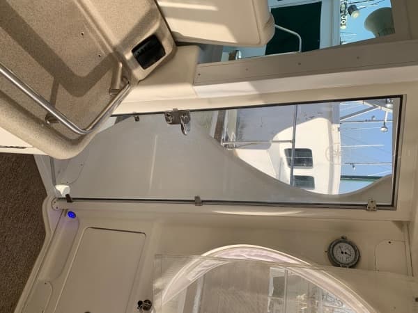 2004 Sea Ray 390 Motor Yacht