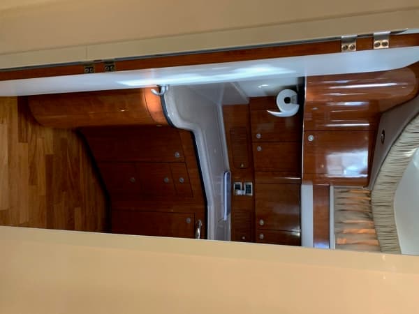 2004 Sea Ray 390 Motor Yacht