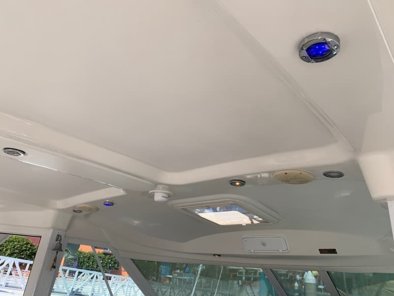 2004 Sea Ray 390 Motor Yacht