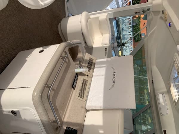 2004 Sea Ray 390 Motor Yacht