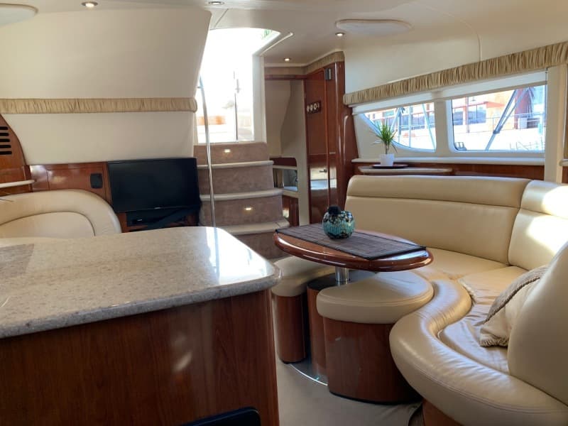 2004 Sea Ray 390 Motor Yacht